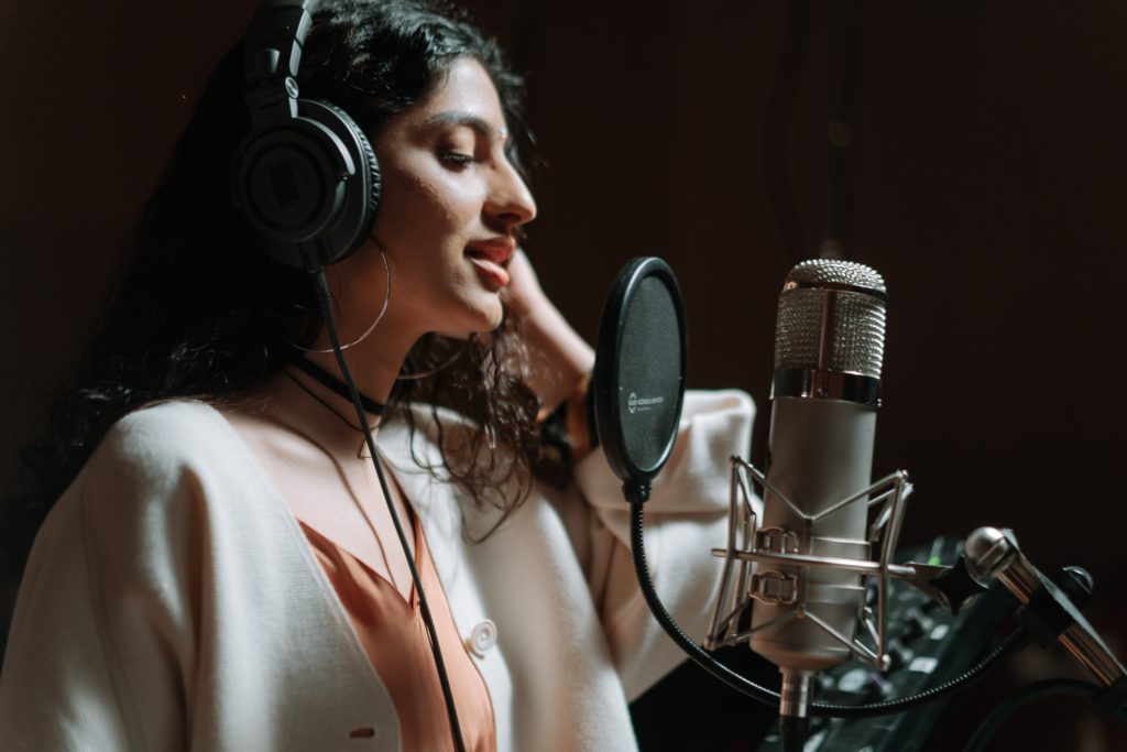 How to Become a Voice Over Artist and Earn Money in India